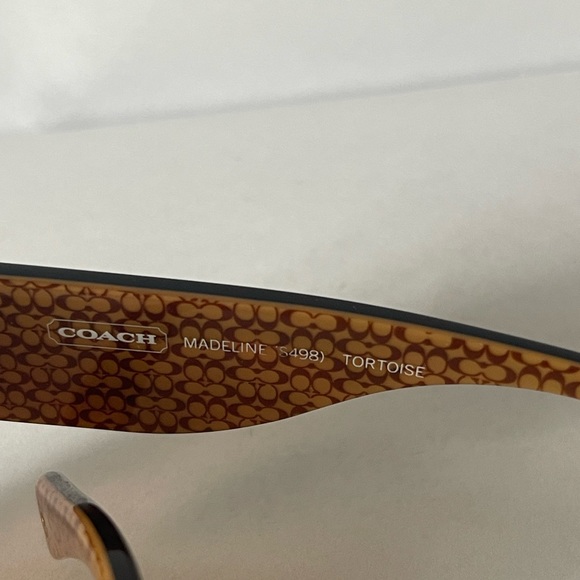 Coach Madeline Tortoise Sunglasses with Hard Case - Picture 4 of 4